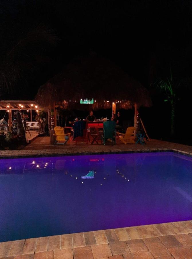 Private Tropical Paradise Guesthouse! Loxahatchee Exteriör bild