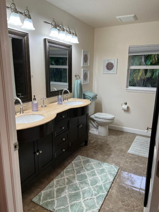 Private Tropical Paradise Guesthouse! Loxahatchee Exteriör bild