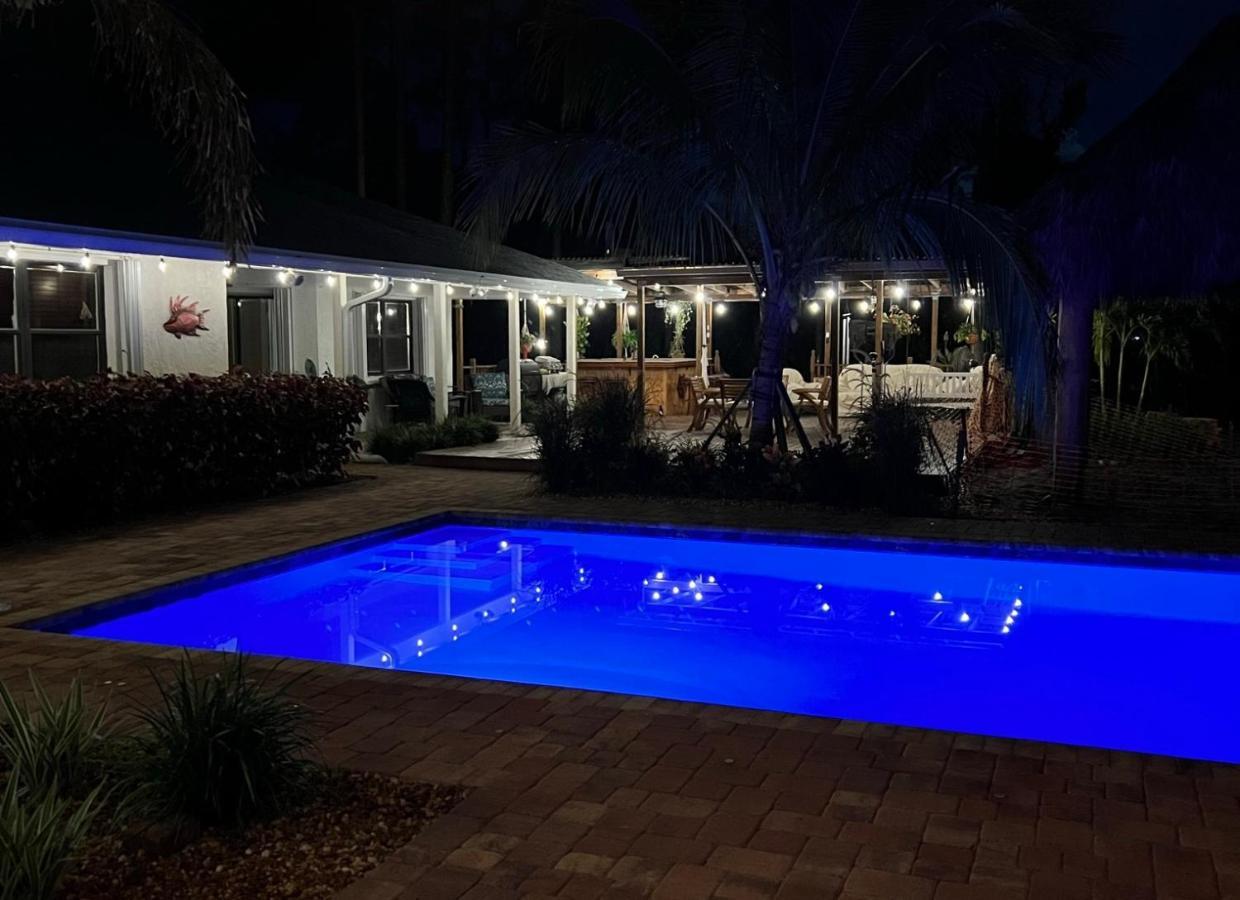 Private Tropical Paradise Guesthouse! Loxahatchee Exteriör bild