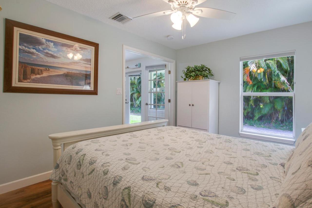 Private Tropical Paradise Guesthouse! Loxahatchee Exteriör bild